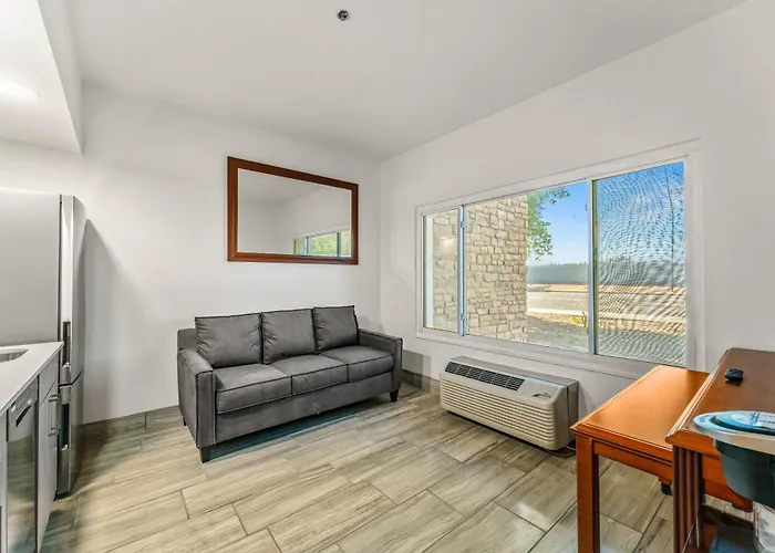 Apartment Metro Extended - Corner