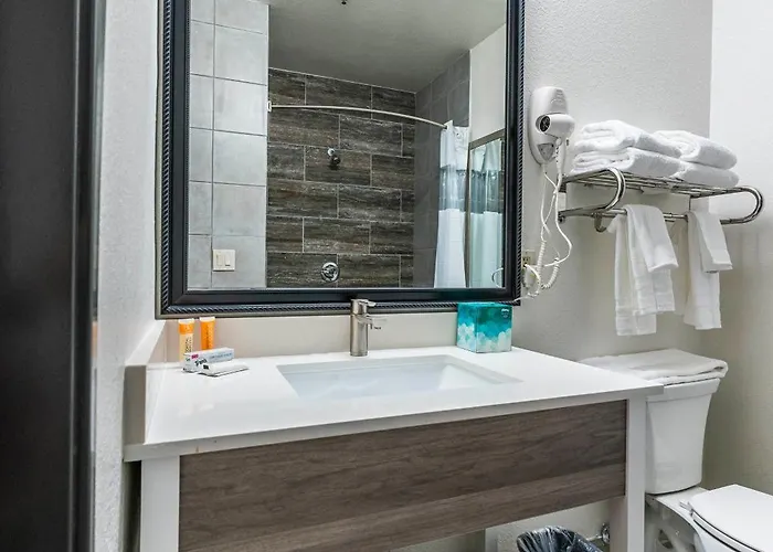 Metro Extended - Corner Apartment