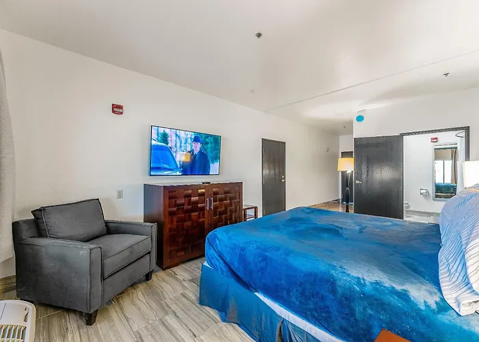Metro Extended - Corner Apartment